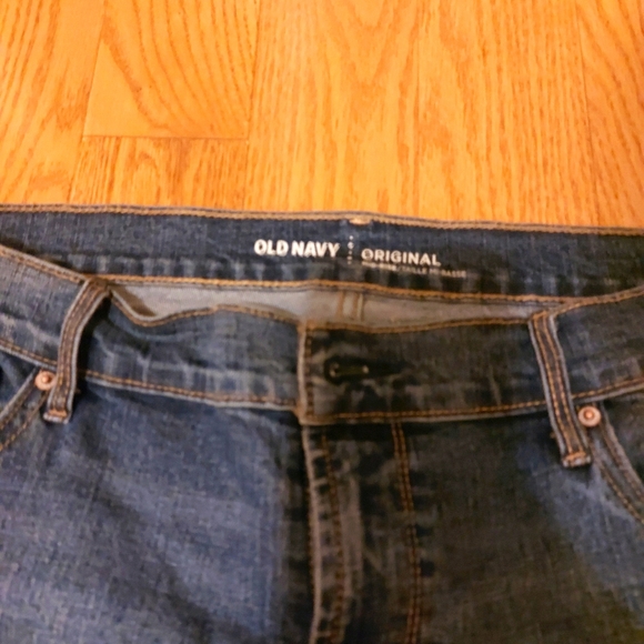 Old Navy Original Mid Rise Jeans - Picture 3 of 3